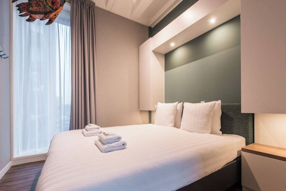 Large 2 Bedroom Apartment