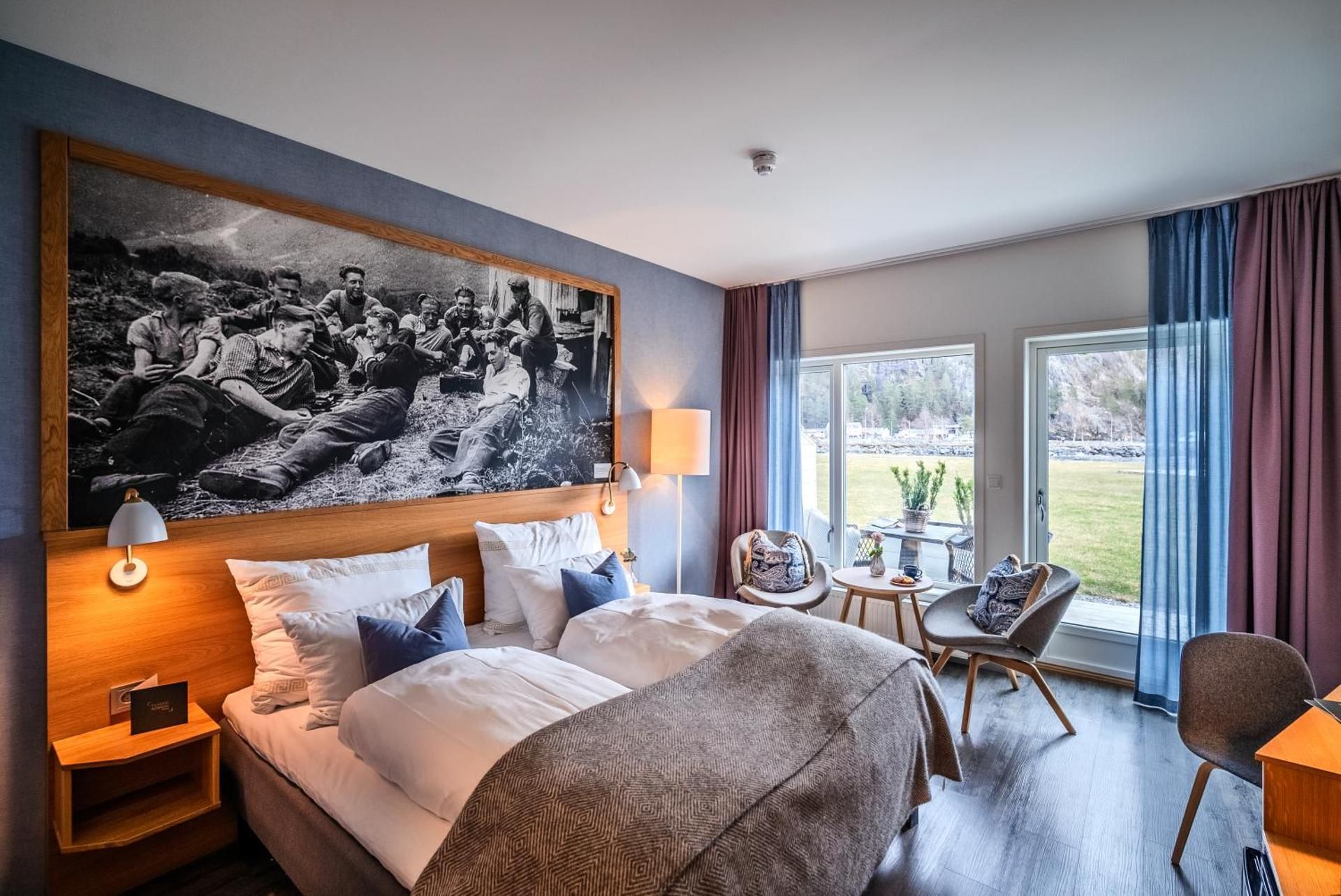 Double Room with Mountain View