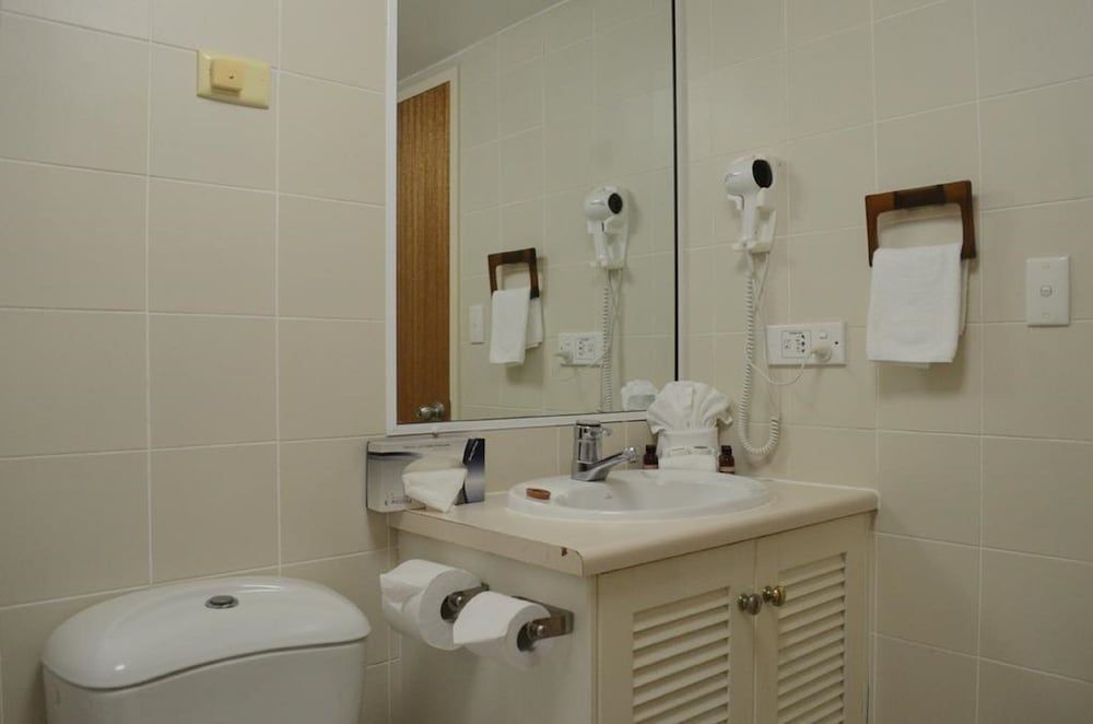 undefined Acacia Court Hotel 9