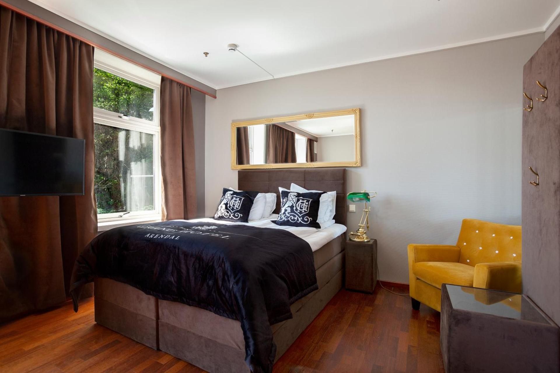 Double Room With Evening Meal