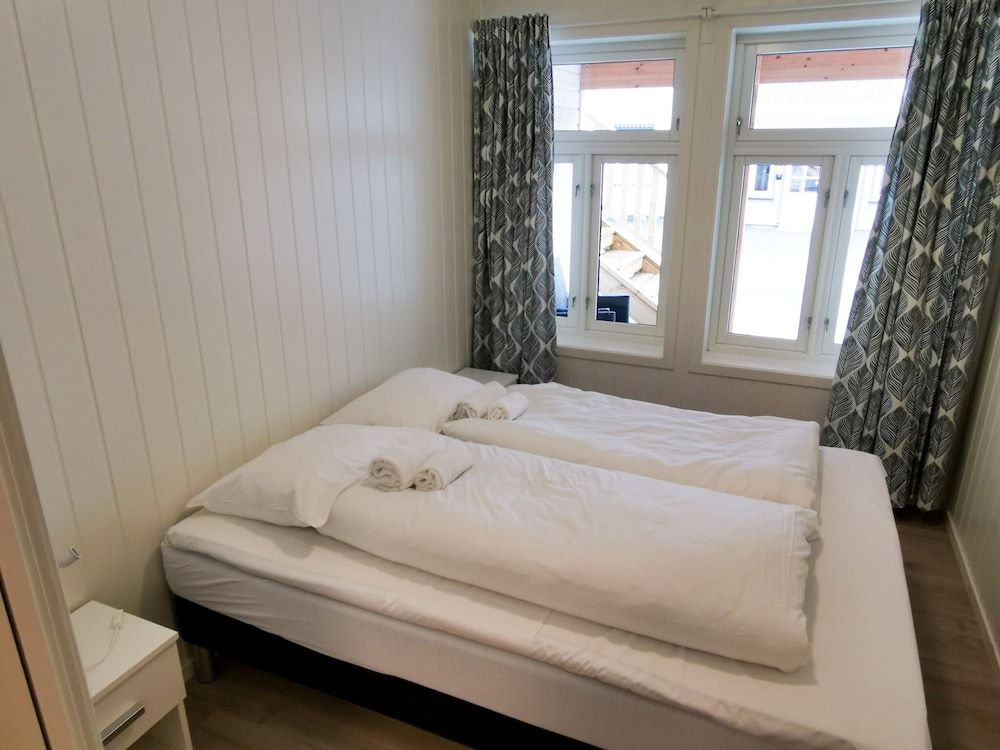 Standard Room (2 Bedrooms, up to 4 Guests)