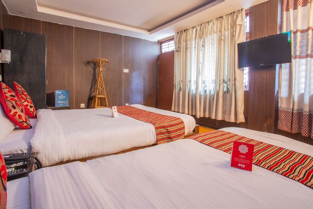 undefined Traveler's Holiday Inn