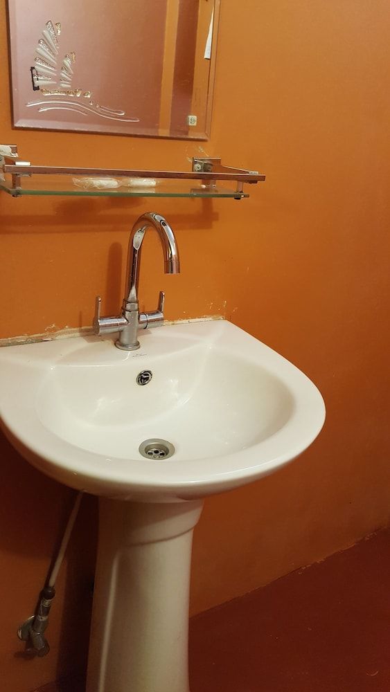 Hotel The Doors Basic Double or Twin Room 6