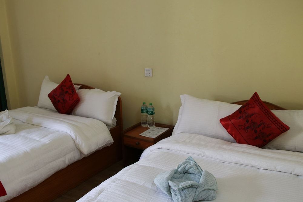 undefined Hotel Noble Inn 3