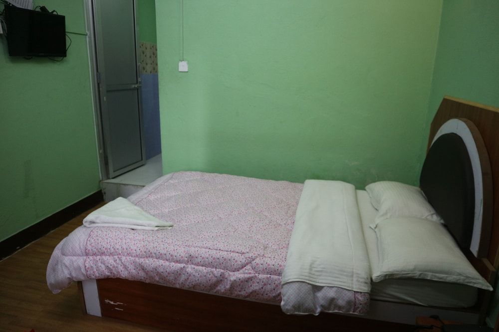 undefined Hotel Peace Mountain 2