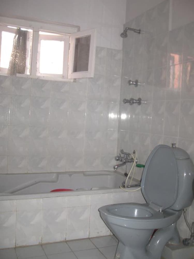 Nepal Visitors Resort Double Room, Shared Bathroom 4