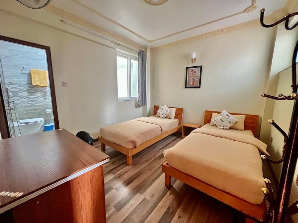 Shine Nepal Homestay Classic Room, 2 Twin Beds 4