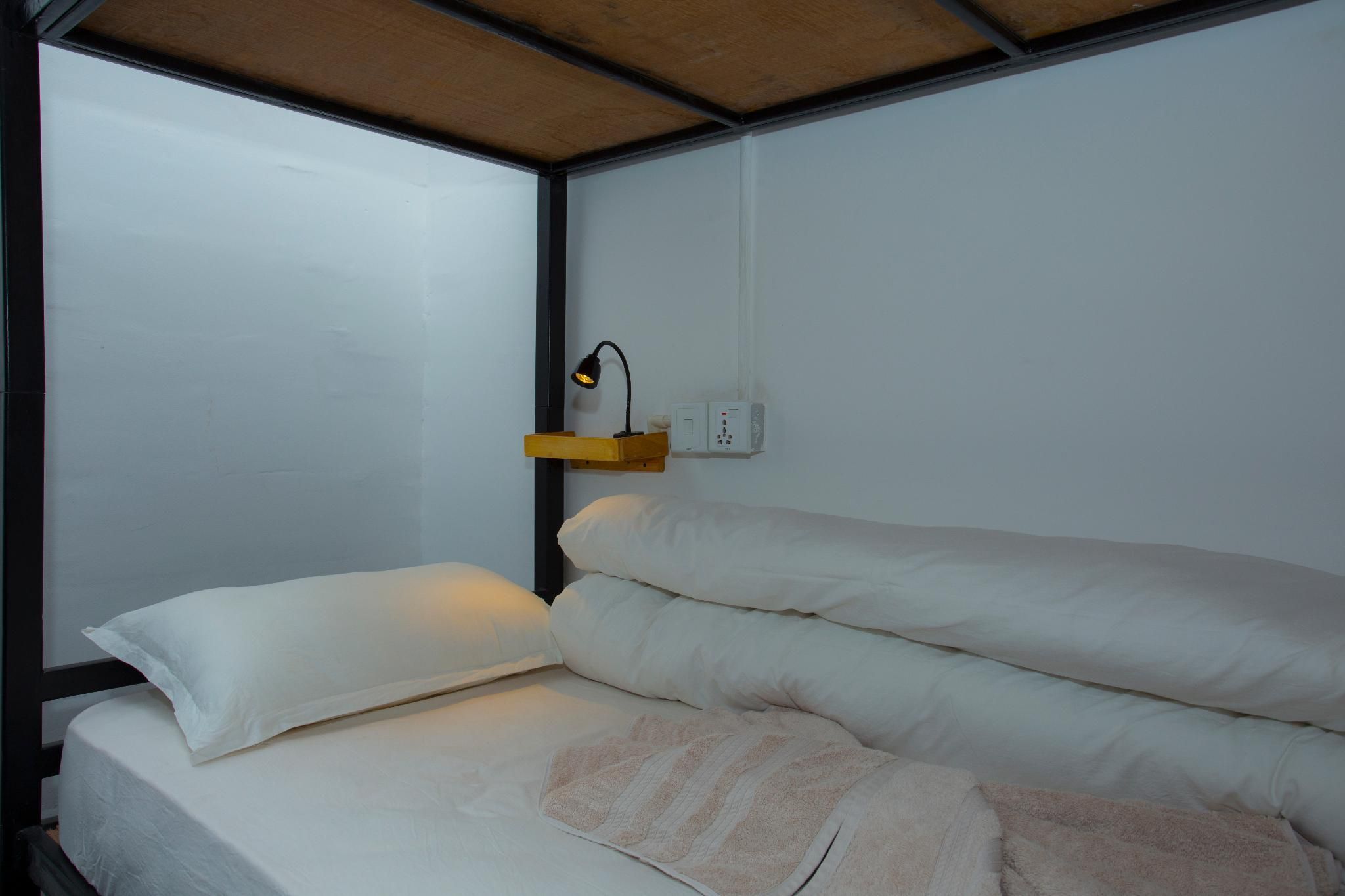 undefined Yakety Yak Hostel 10