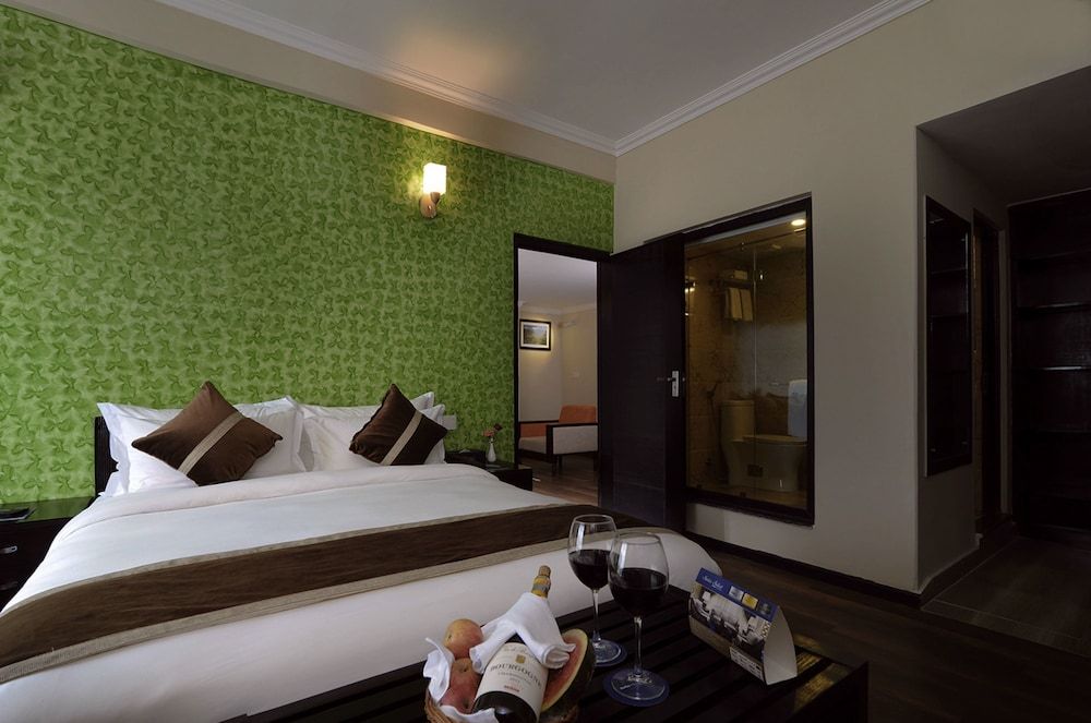 undefined Hotel Sarowar