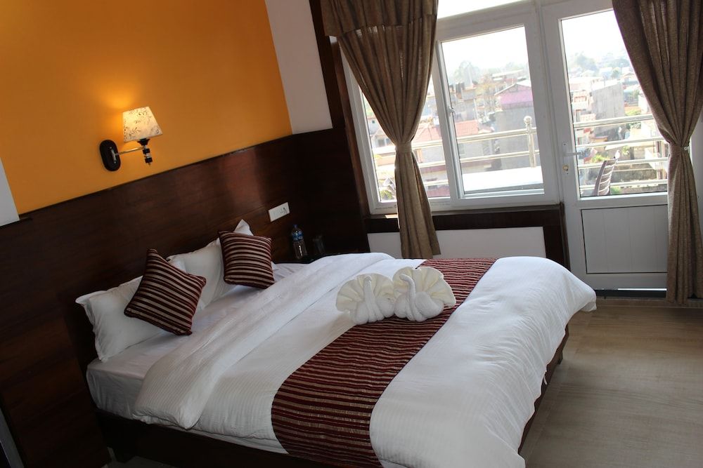 Hotel Lakeside Deluxe Double Room 3