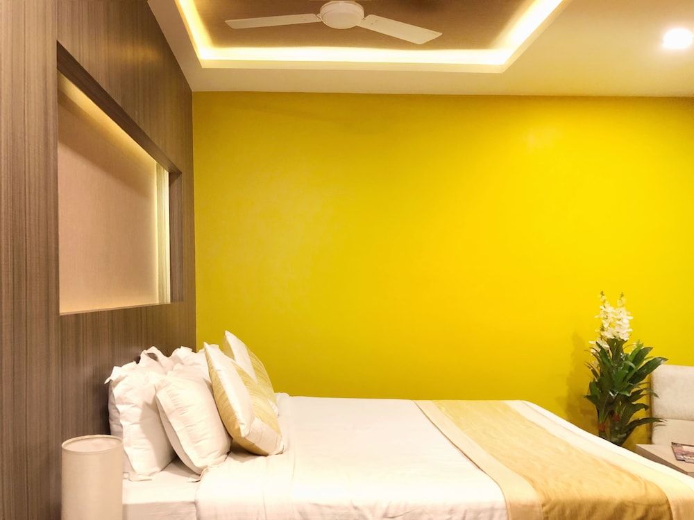 Hotel Kailash Business Double or Twin Room 5