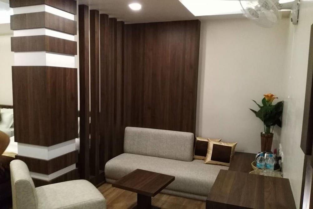 Hotel Kailash Business Double or Twin Room 14