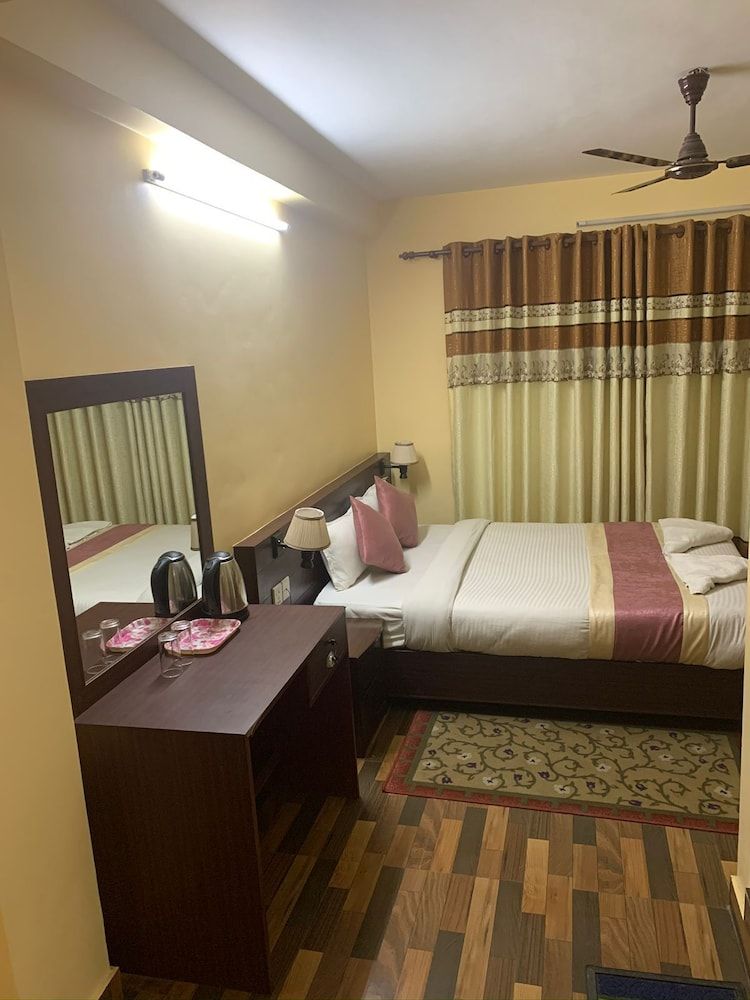 undefined Rameshworam Hotel
