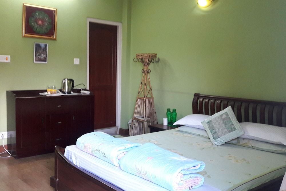 undefined Pari Homestay 5