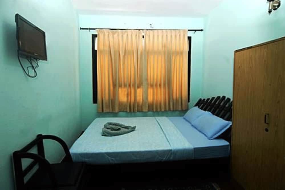 undefined Ganesh Himal Trekking and Tours 2