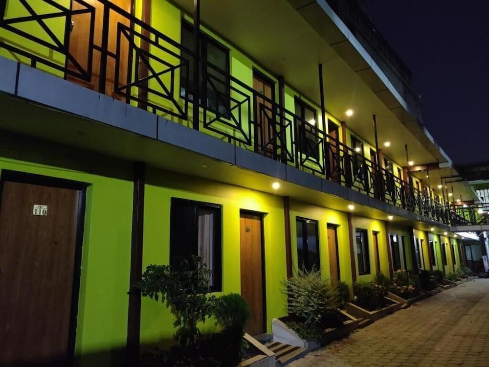 undefined Hotel Dine & Dream 4