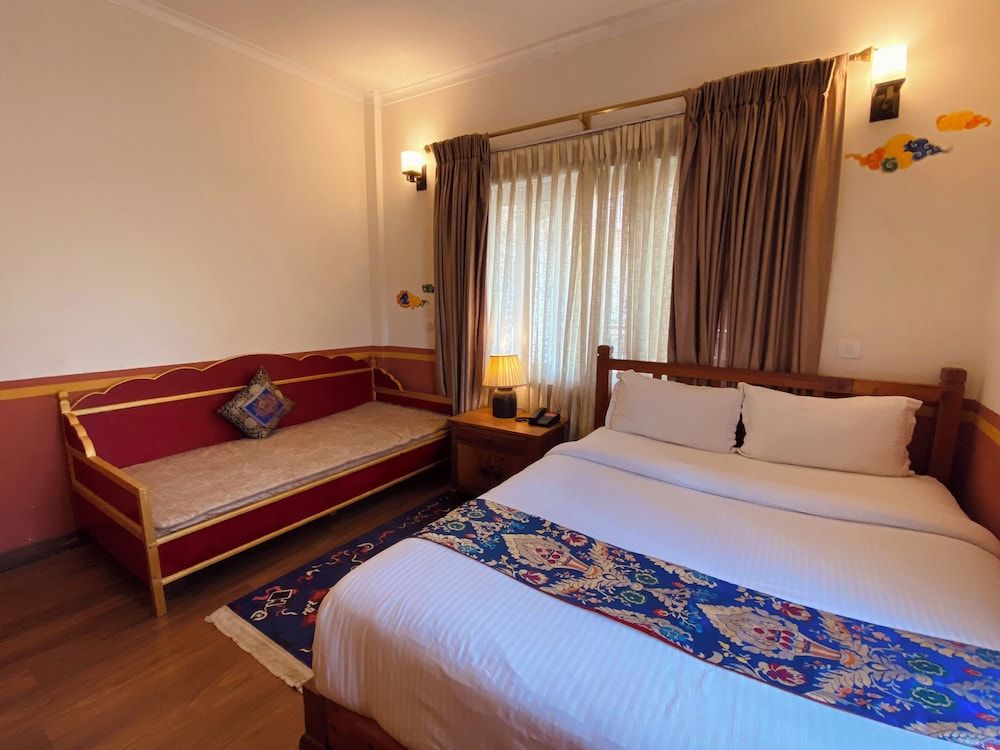 Three Jewels Boutique Hotel Deluxe Double or Twin Room, Garden View 4