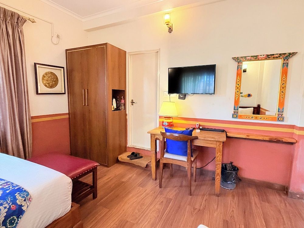 Three Jewels Boutique Hotel Deluxe Double or Twin Room, Garden View 3