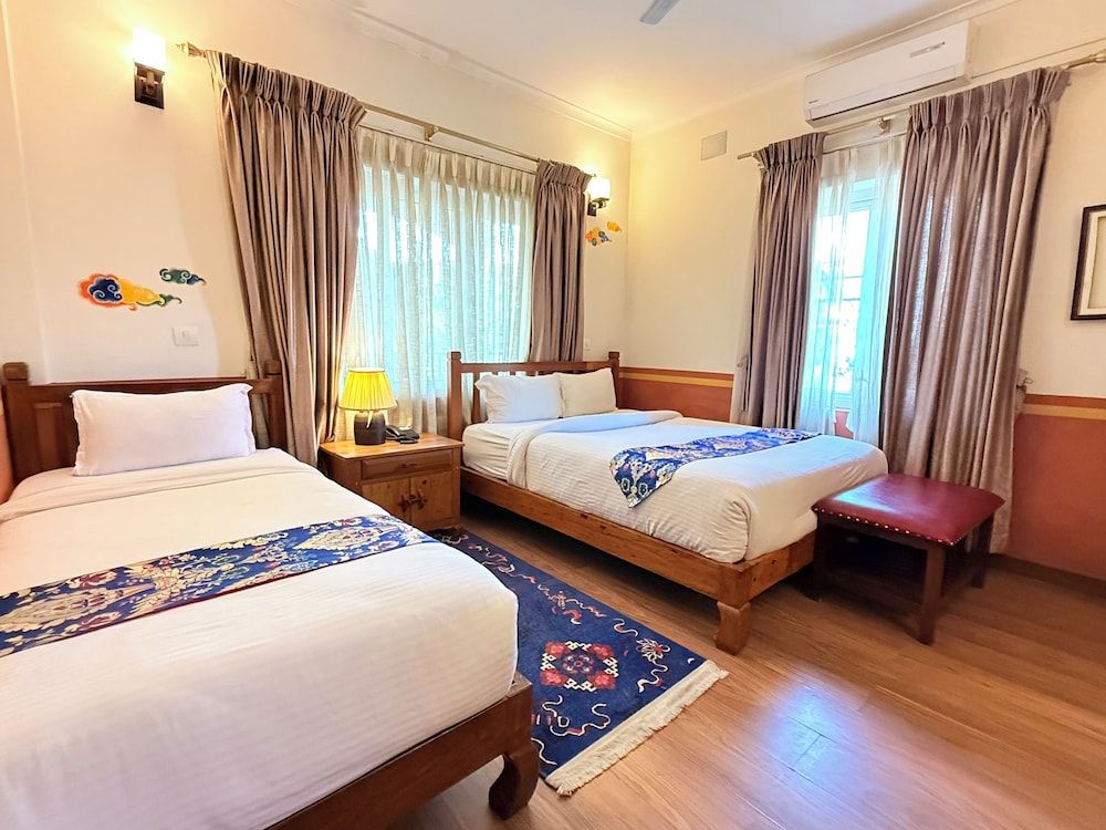 Three Jewels Boutique Hotel Deluxe Double or Twin Room, Garden View 2