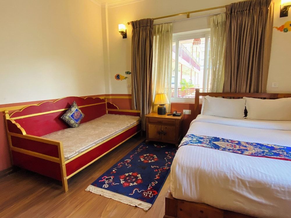 Three Jewels Boutique Hotel Deluxe Double or Twin Room, Garden View 7