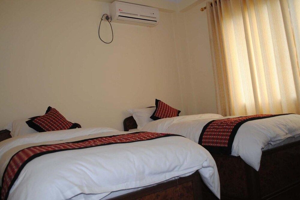 Avalon House Standard Double or Twin Room 2