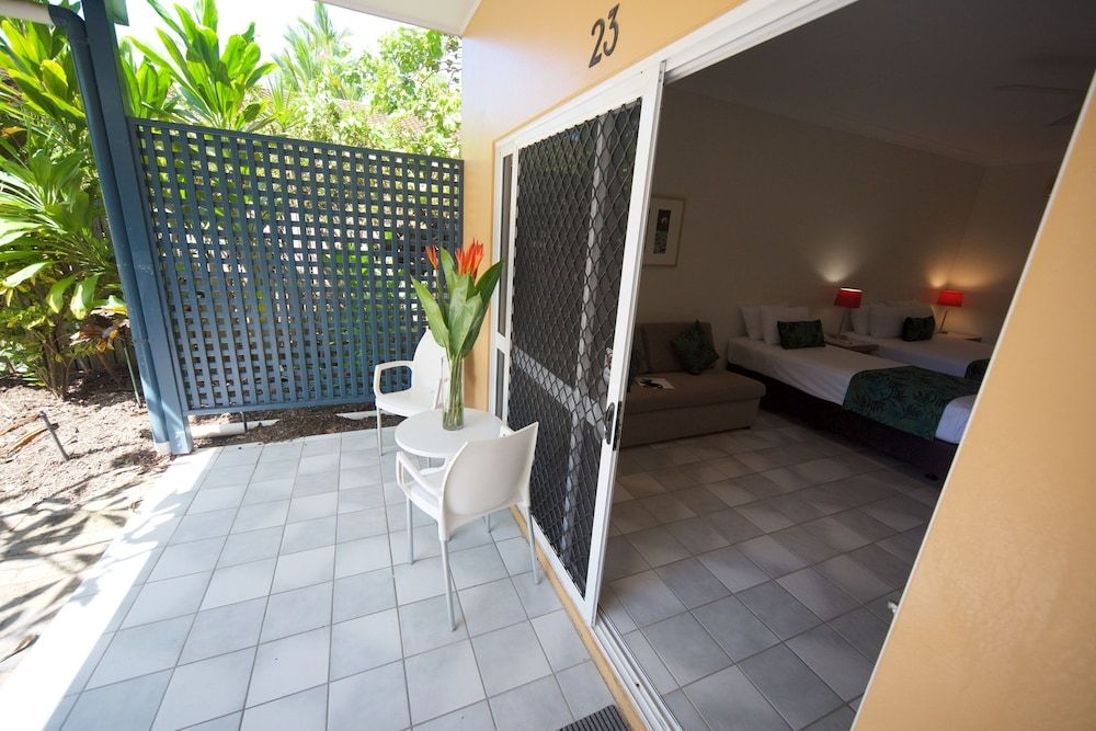 Lazy Lizard Motor Inn Queen Studio 4