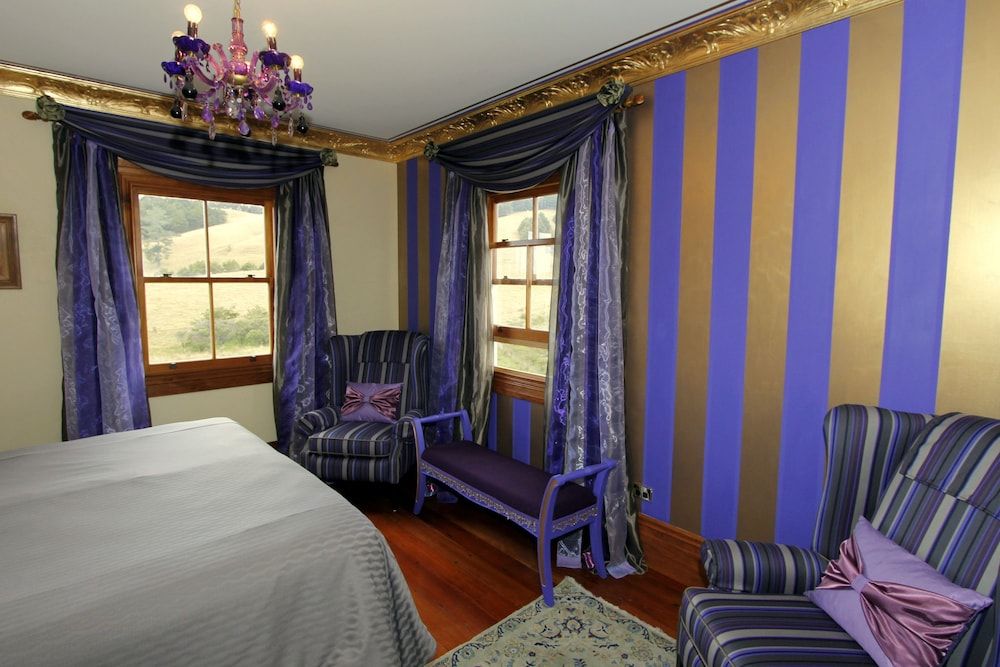 The Homestead, Ra Suite