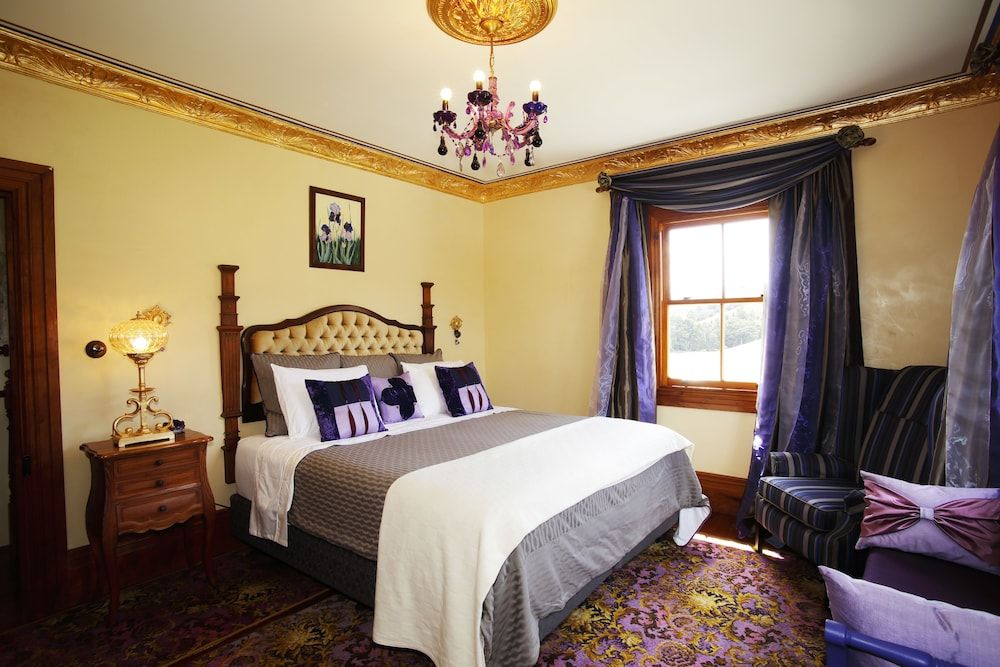 The Homestead, Ra Suite