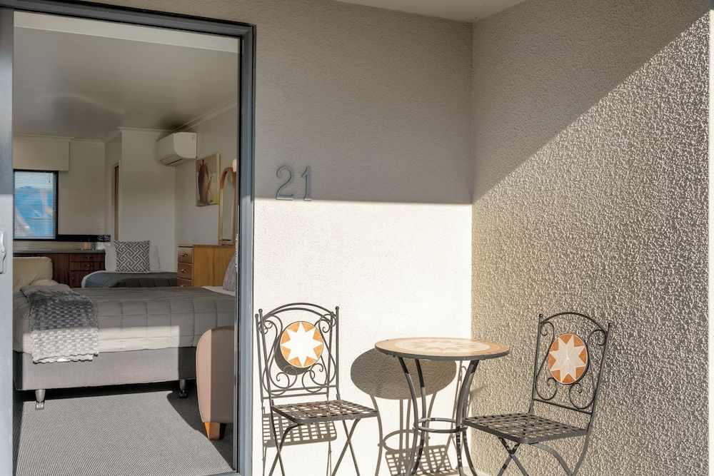 Grove Park Motor Lodge One Bedroom Superior Spa 7