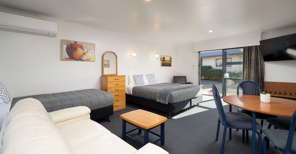 Grove Park Motor Lodge One Bedroom Superior Spa 3