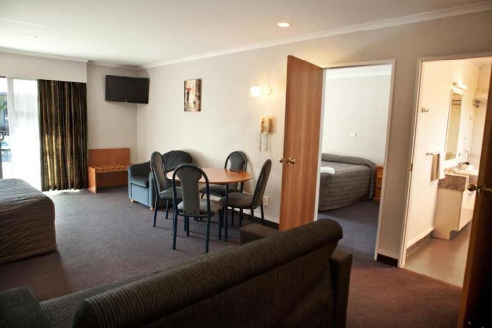 Grove Park Motor Lodge One Bedroom Superior Spa 6