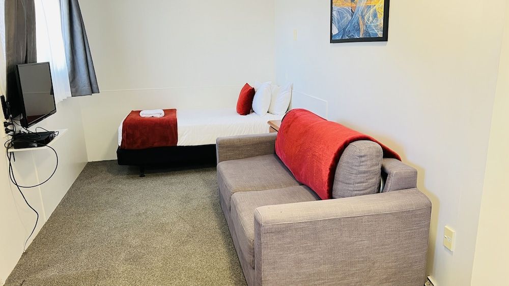18th Avenue Thermal Motel One Bedroom Unit