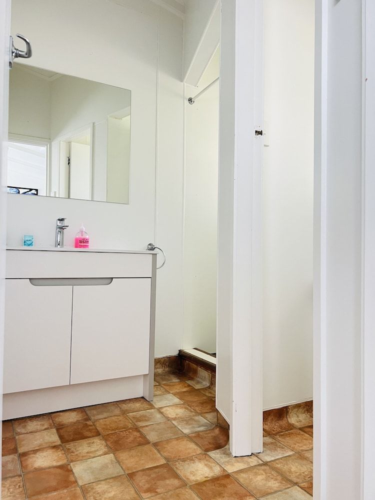 18th Avenue Thermal Motel Superior 1 Bedroom 4