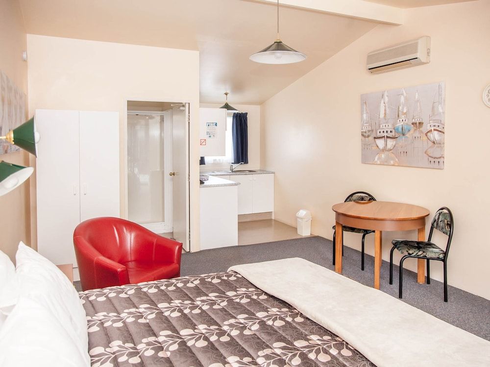 Goldmine Motel Queen Studio 5