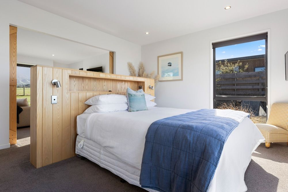 Luxury Bungalow, 1 King Bed, Non Smoking, Ocean View