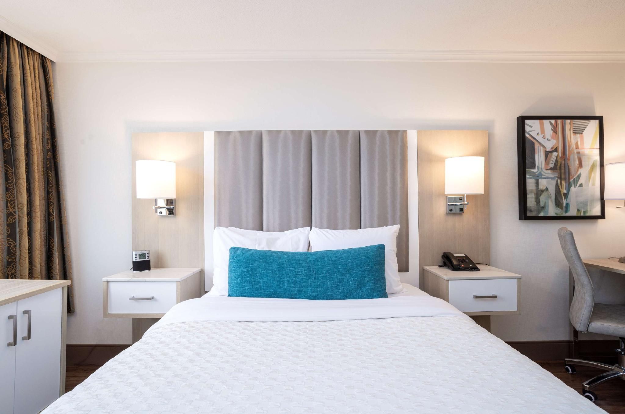 Best Western Dorchester Hotel 1 Queen Bed, Nonsmoking 2