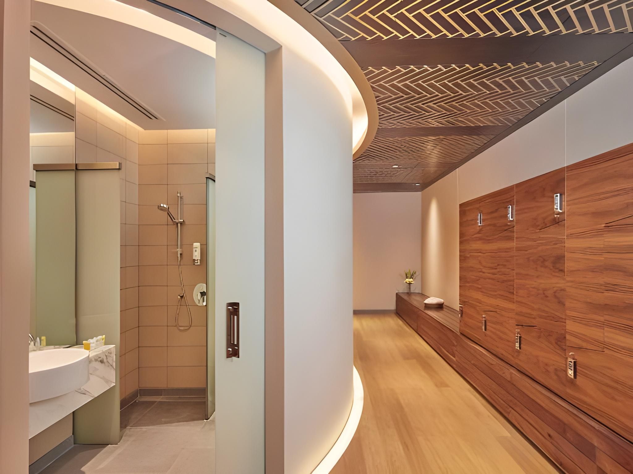 Deluxe Room - Atrium View - 6 Hours Stay