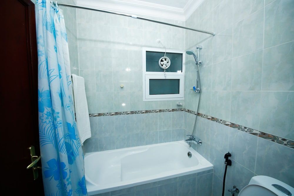 Muscat International Hotel Deluxe Apartment, 2 Bedrooms 3