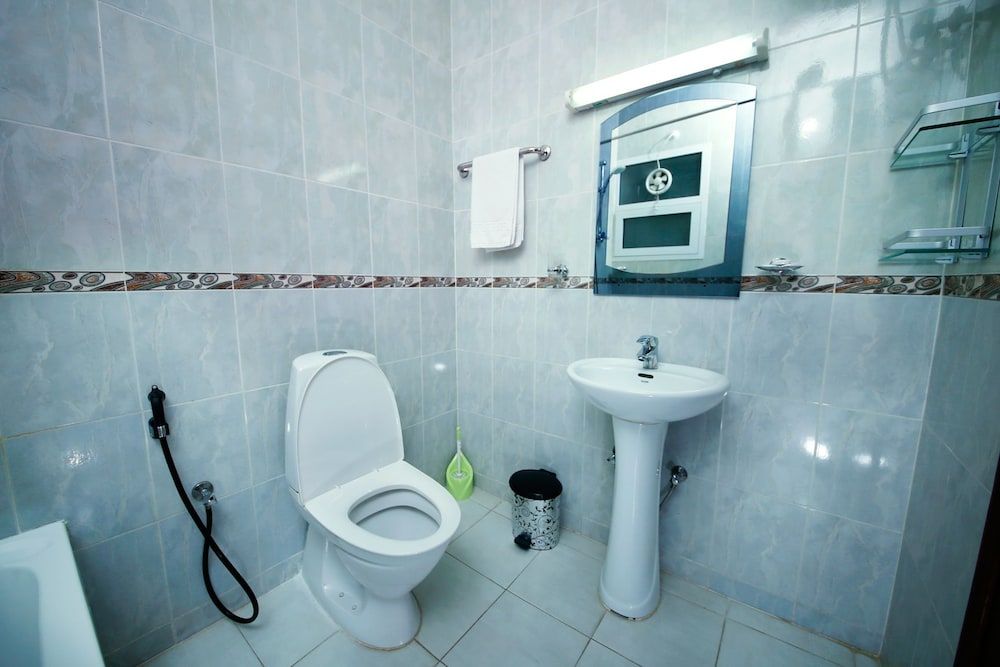 Muscat International Hotel Deluxe Apartment, 2 Bedrooms 4