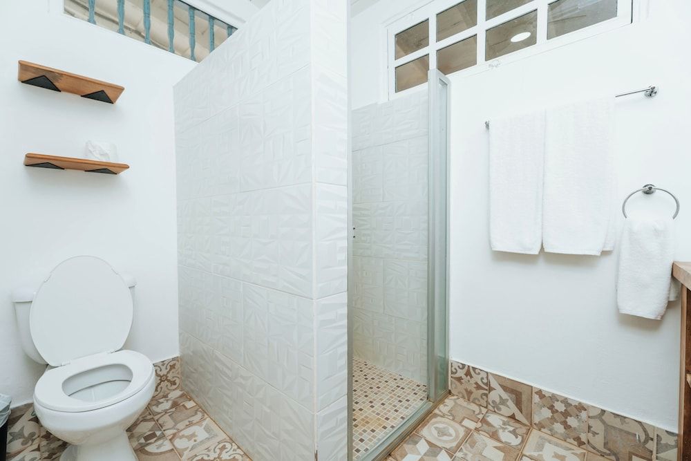 Villa Marina Lodge & Condos Deluxe Room 4