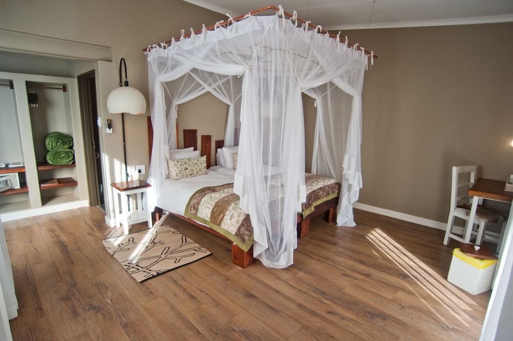 Kalahari Anib Lodge Standard Twin Room 2