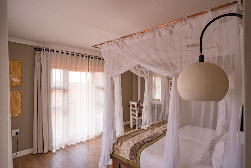 Kalahari Anib Lodge Standard Twin Room
