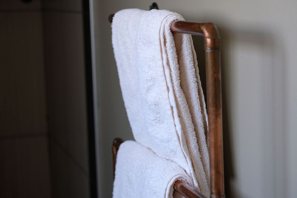 Kalahari Anib Lodge Family Room, 2 Bedrooms 3