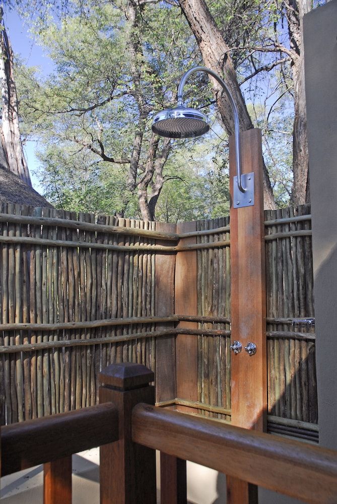 Divava Okavango Resort & Spa Luxury Twin Room, 2 Twin Beds 6