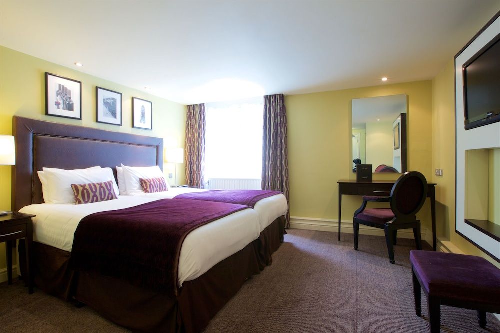 Manchester Airport Stanley Hotel, BW Signature Collection Standard Room, 2 Twin Beds, Non Smoking 2
