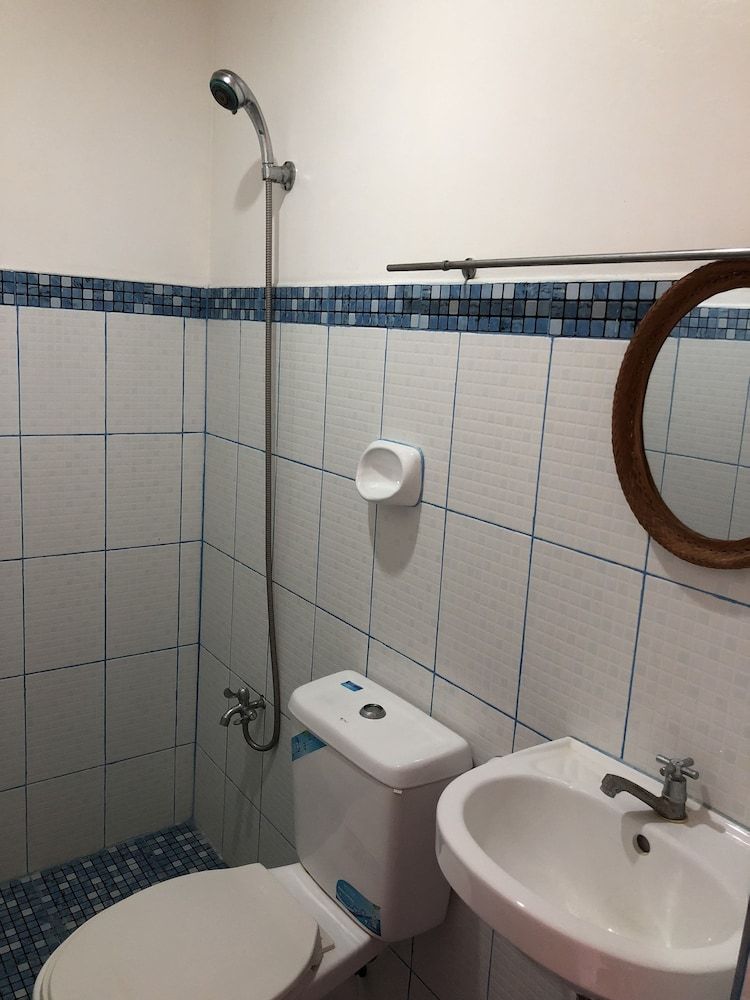 Deluxe Fan Room