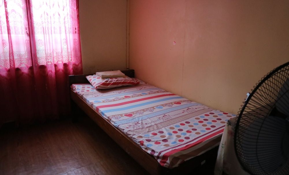 Mabini Pensione Fan Room, Shared Bathroom 6