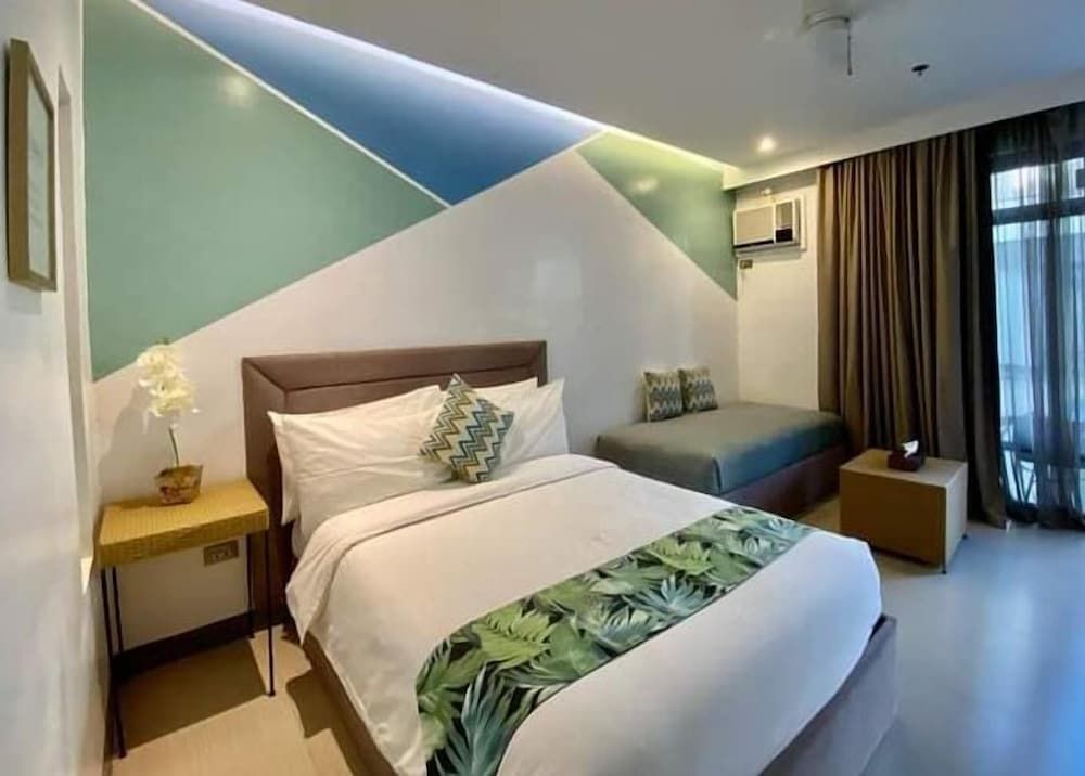White Breeze Palawan Boutique Hotel Superior Room 4
