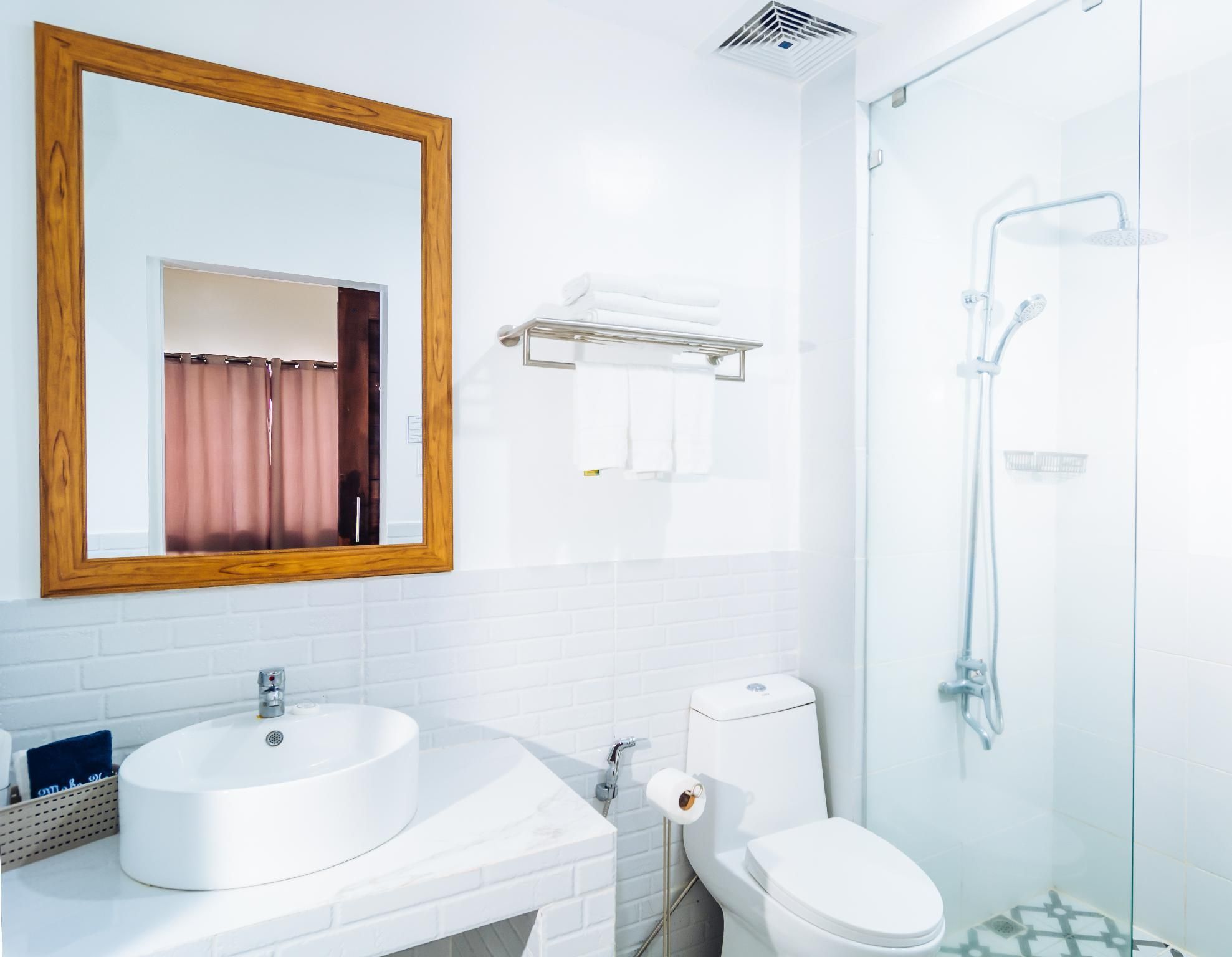 Deluxe Family Pool View