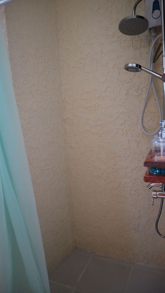 Haramayne Suites Single Room 6